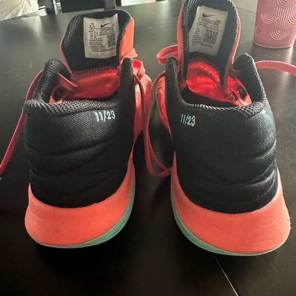 Nike Kyrie Flytrap 5 Magic Ember Dynamic Turquoise - Picture 5 of 8